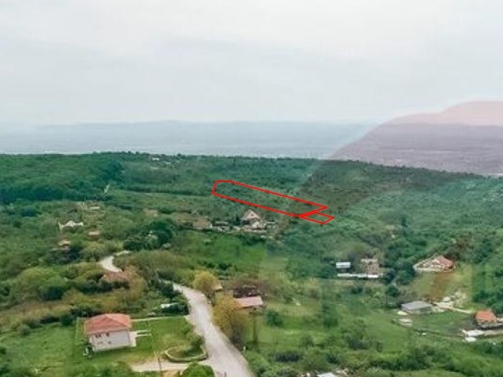 2_3 Ha Teren intravilan in zona străzii Ghe. Doja - 30€/mp