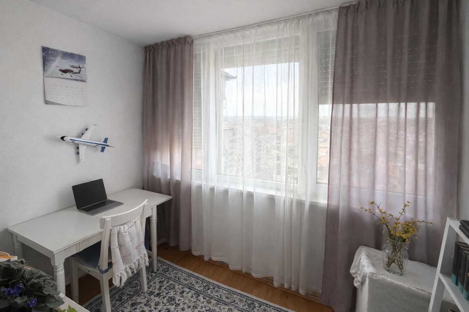 6_DE ÎNCHIRIAT – Apartament cu 2 camere - 350€/ lună 