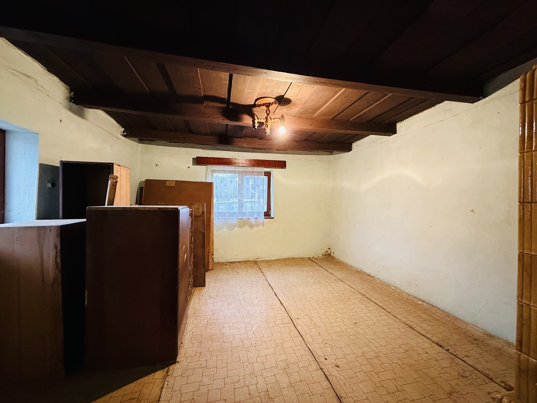 4_DE VÂNZARE - Casă țărănească - Paleu - 69 900 €