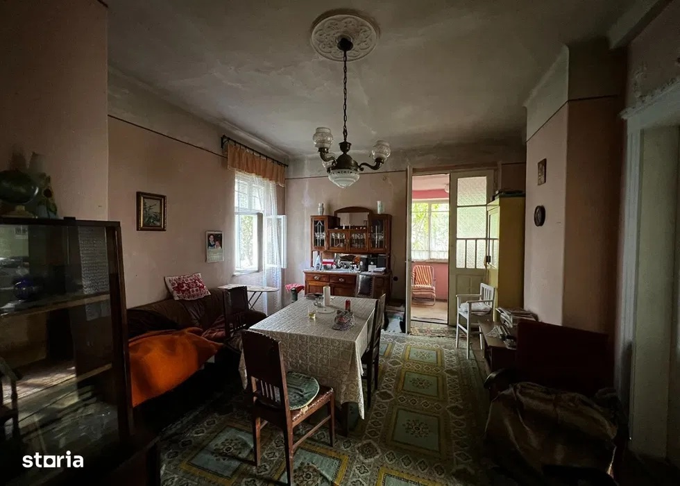 7_Casa de locuit in centrul orasului Alesd - 109 900 €