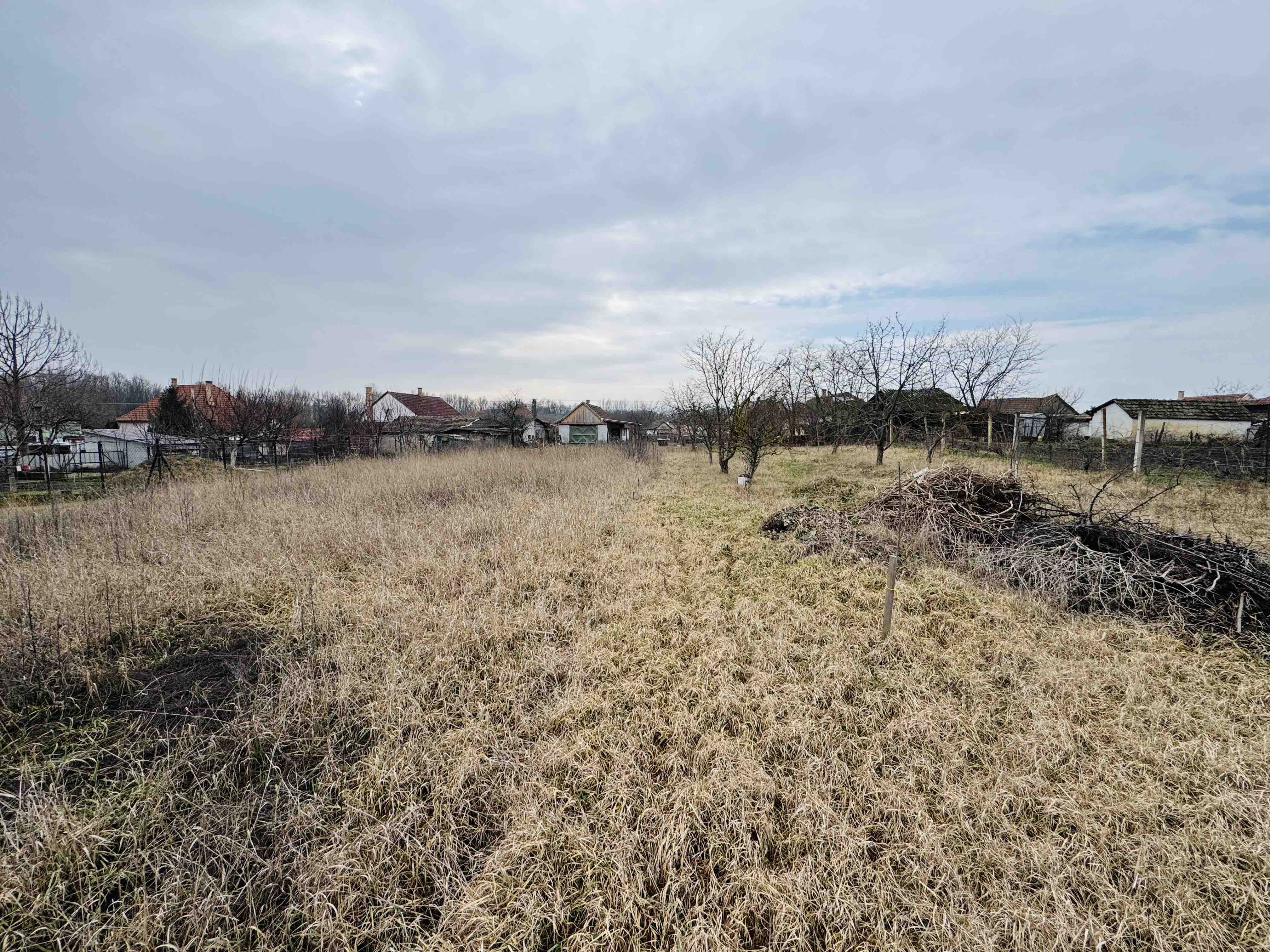 8_Casă țărănească la 10 km de Oradea - Teren 2000mp - 33 500 €