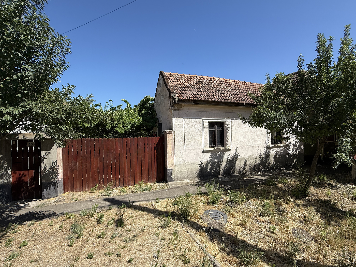 2_Casa veche cu teren de 2500 mp. - Biharia - 72.000 €