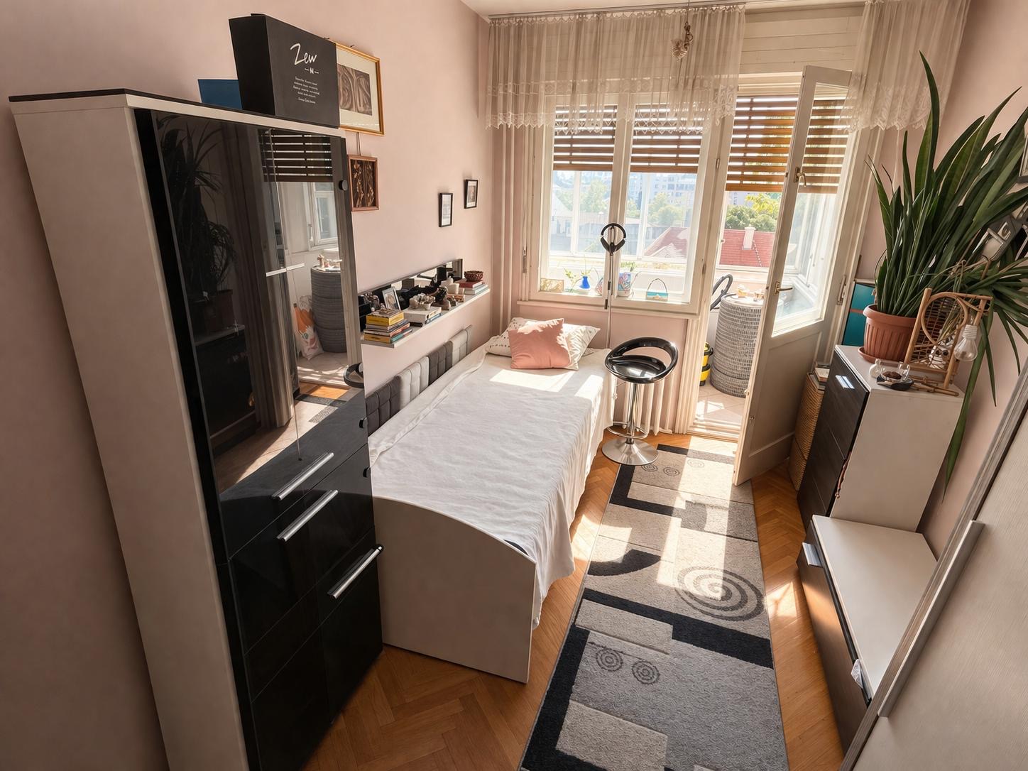 5_Apartament deosebit cu 3 camere - Strada Republicii, Oradea - 149 990 €