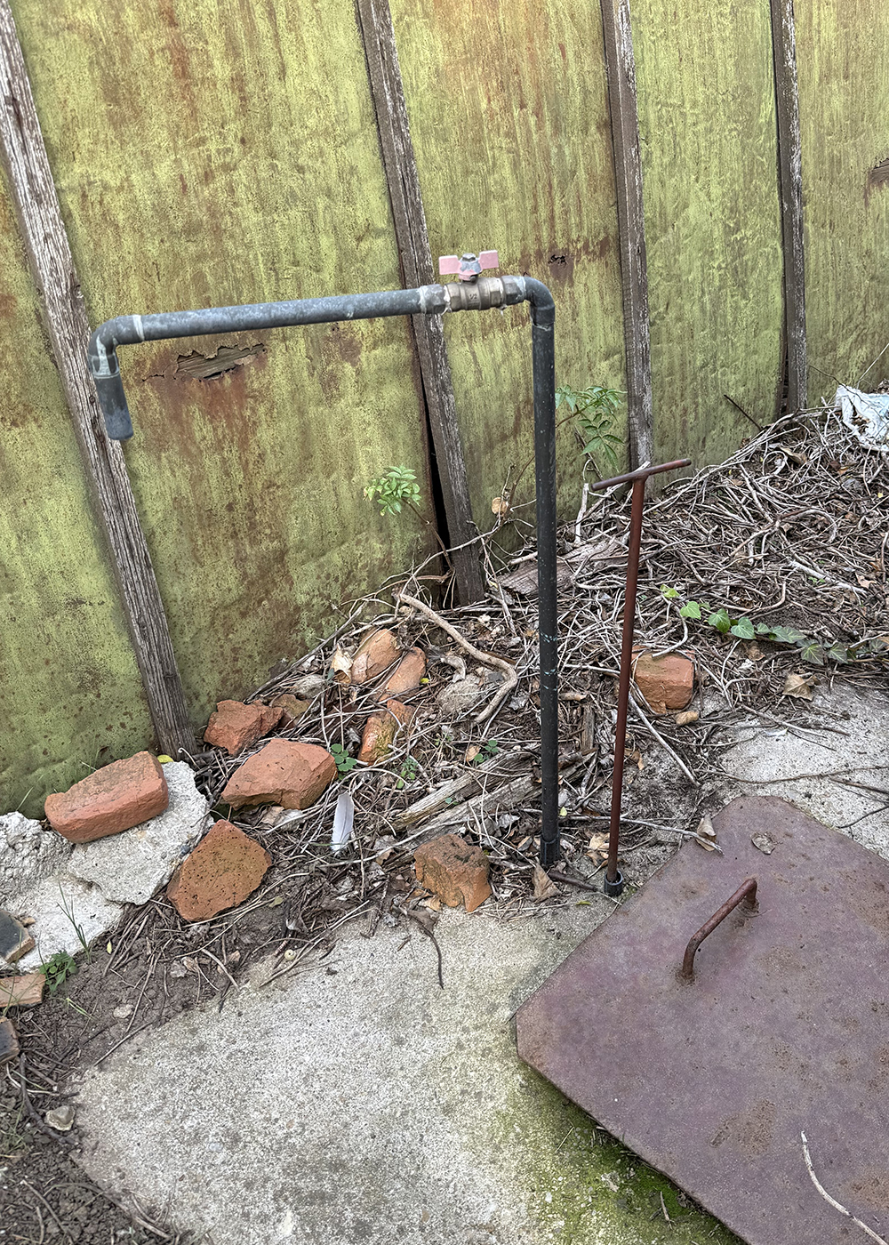 4_Loc de casa cu toate utilitatile - Episcopia Bihor - 64.900 €