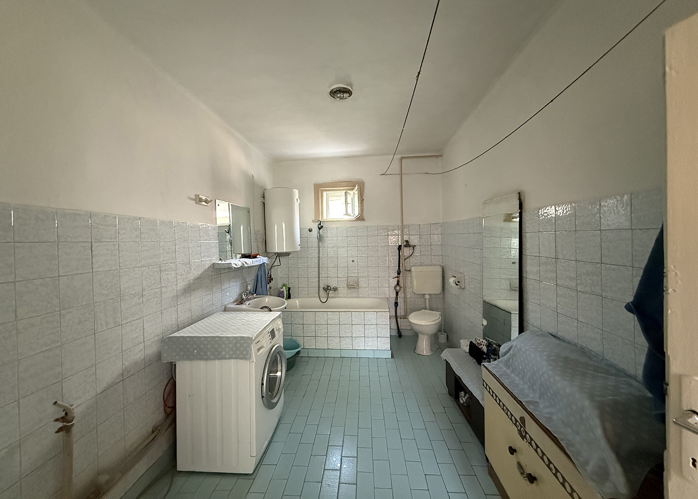 6_Casa cu teren 8000 mp. - Cetariu - 133.000 €