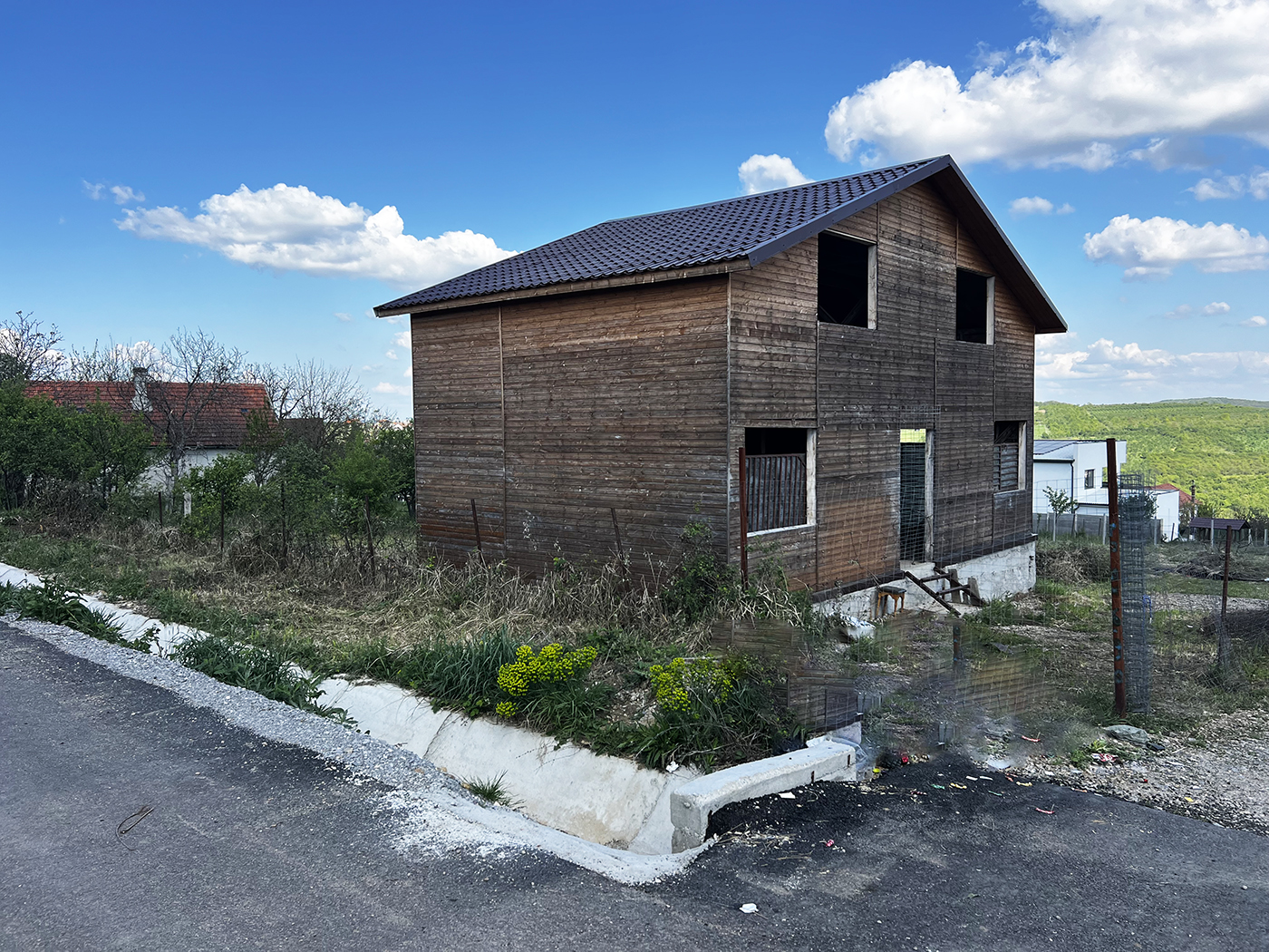 3_Casa din lemn cu teren de 1000 mp. - Saldabagiu de munte - 79.900 €