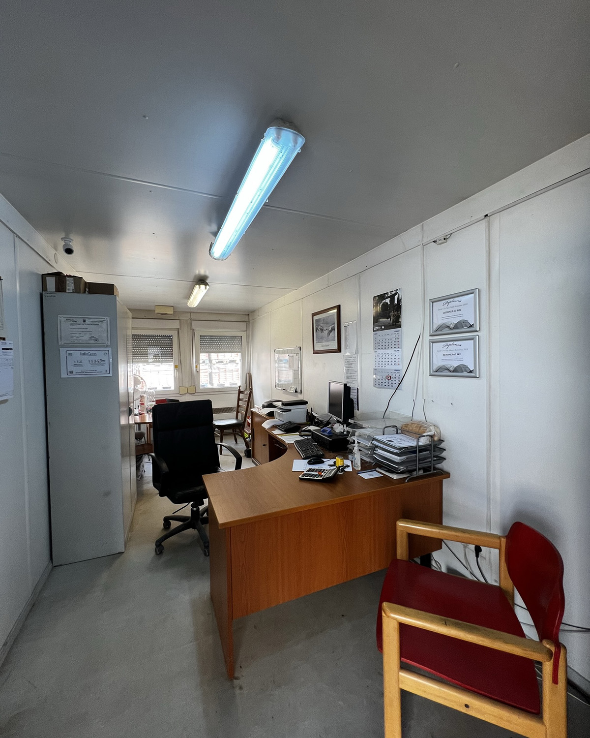 5_Spatiu comercial / Industrial / Teren betonat  - 590.000 €