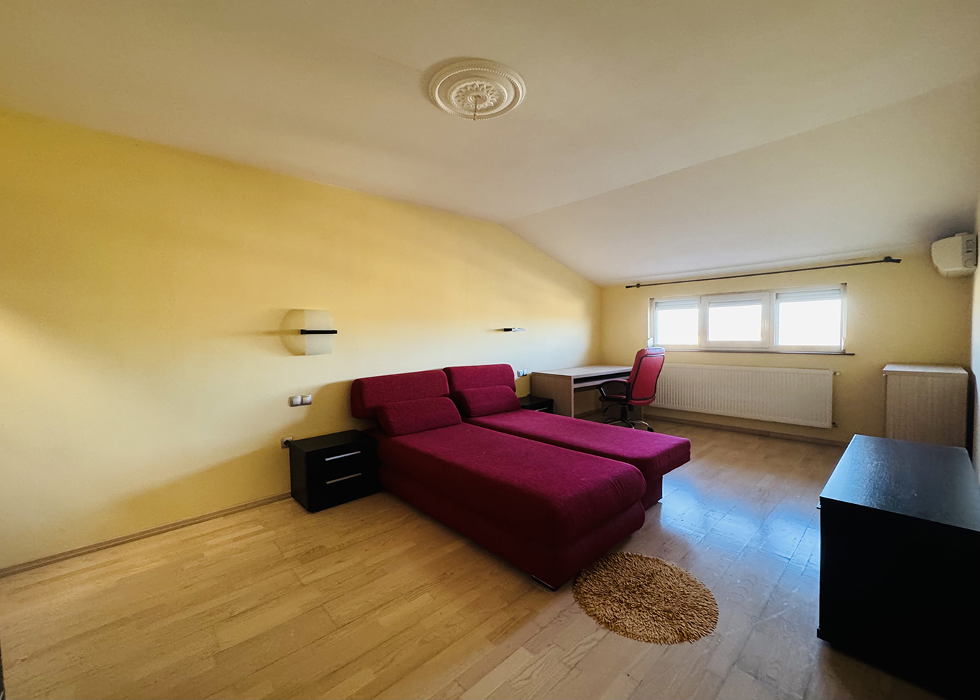 5_Apartament cu 4 camere - zona Centrala - Mansarda - 104.900 €