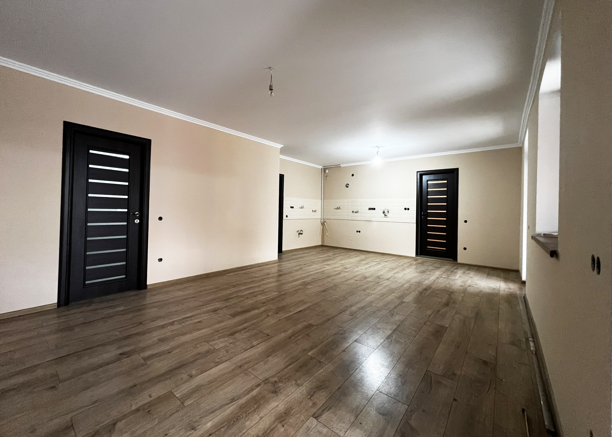 2_Casă familială de vânzare în localitatea Sântion, județul Bihor - 174.900 €